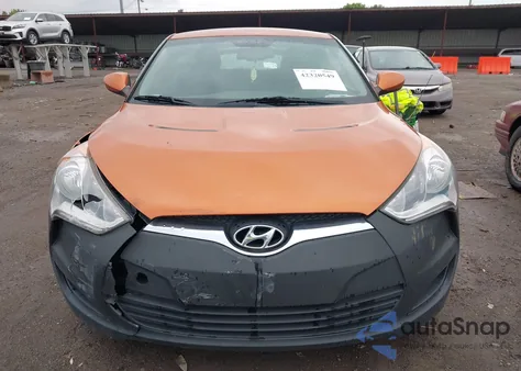 2012 Hyundai Veloster Base W/Black z USA, uszkodzony, nr VIN KMHTC6AD3CU057620